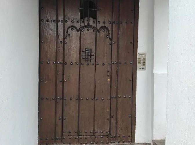 Arminan Ronda- Parking Opcional Apartman