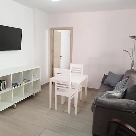 Arminan Ronda- Parking Opcional ロンダ