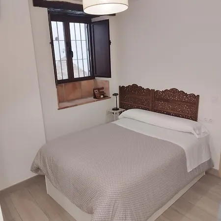 Arminan Ronda- Parking Opcional ロンダ